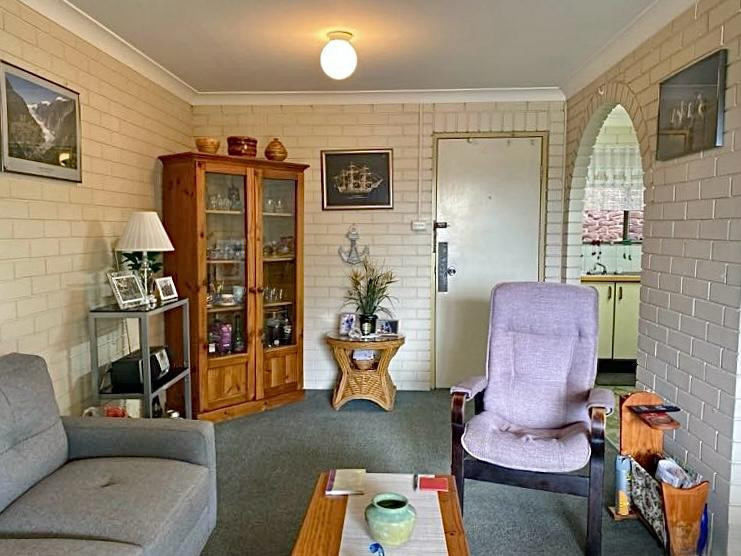 4/335 Kingston Road, Logan Central QLD photograph