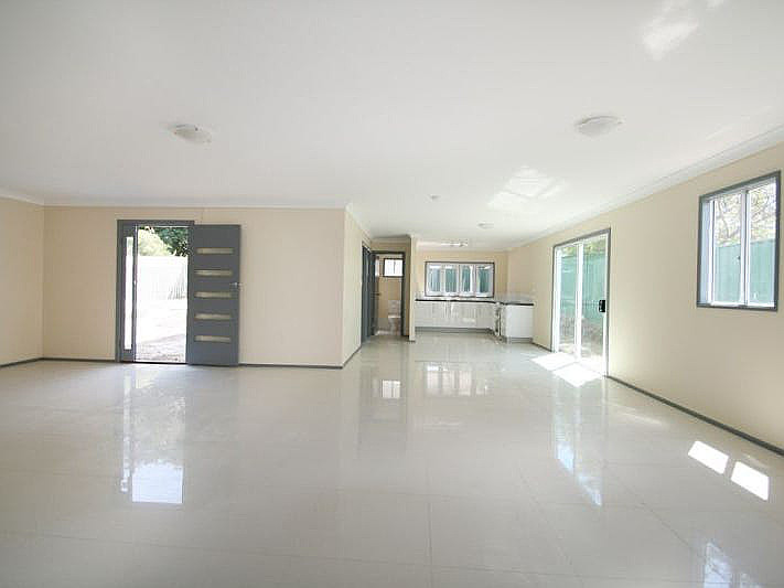 122A Thorn, Ipswich QLD photograph