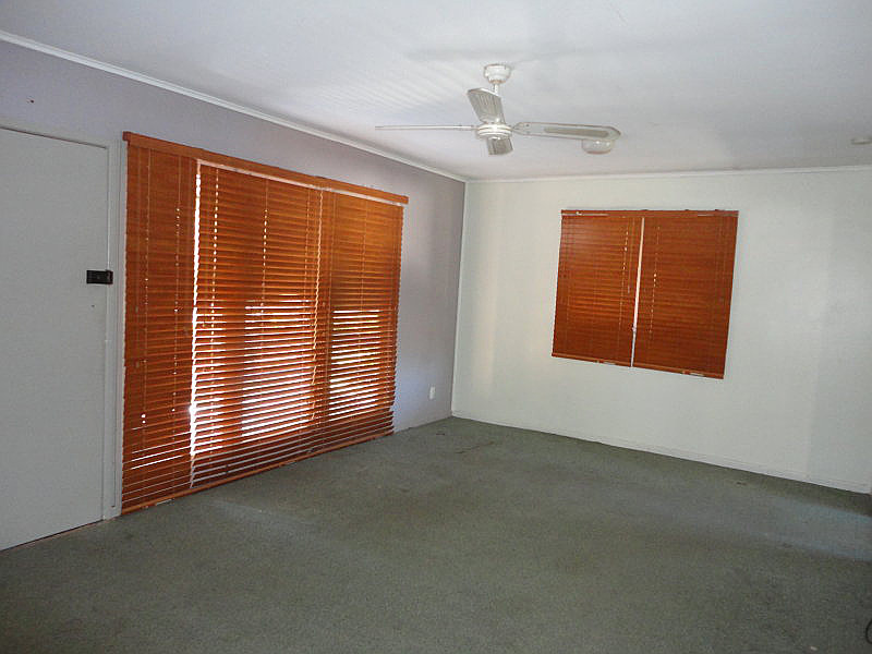 19 Blaxland Street, Woodridge QLD photograph