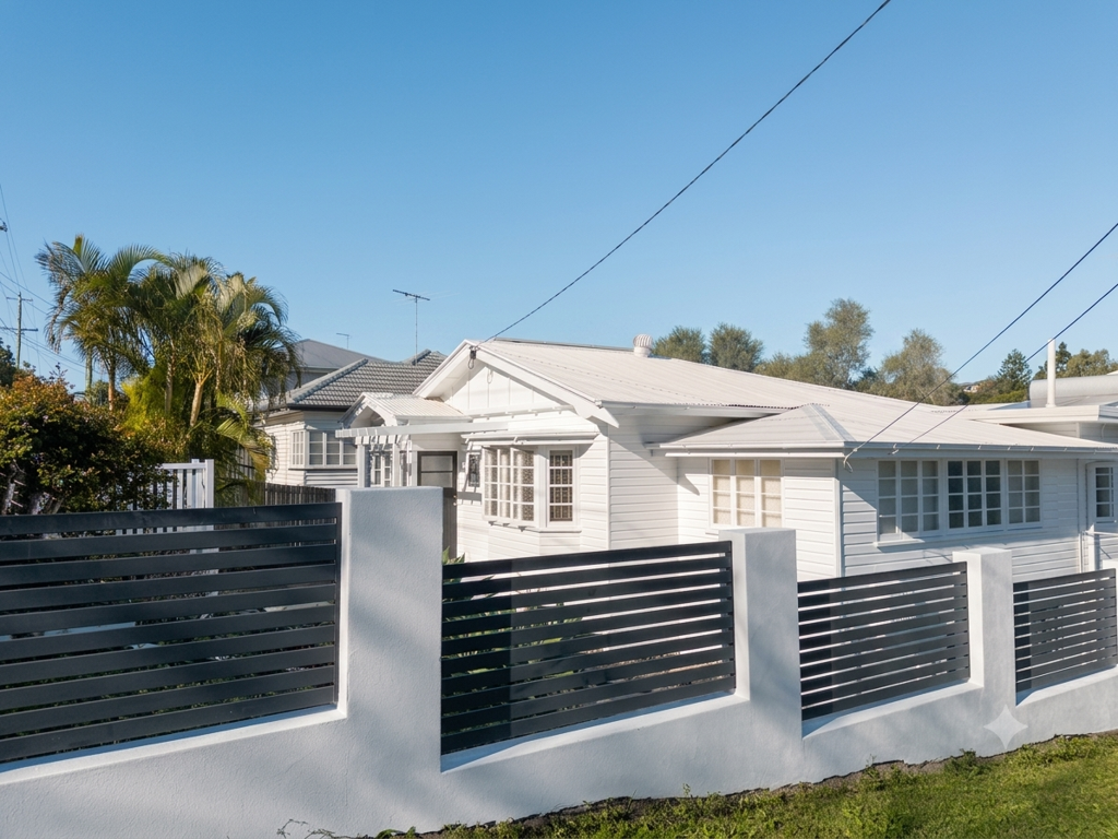 39 Plimsoll Street, Greenslopes QLD photograph
