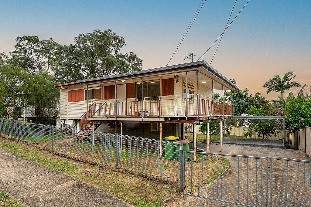 15 Kurrajong Street, Woodridge QLD