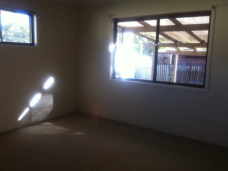 15 Belinda Street, Springwood QLD photograph