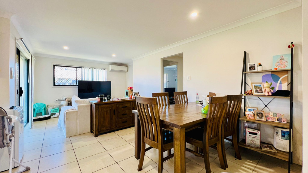 27 Basalt Street, North Lakes QLD photograph