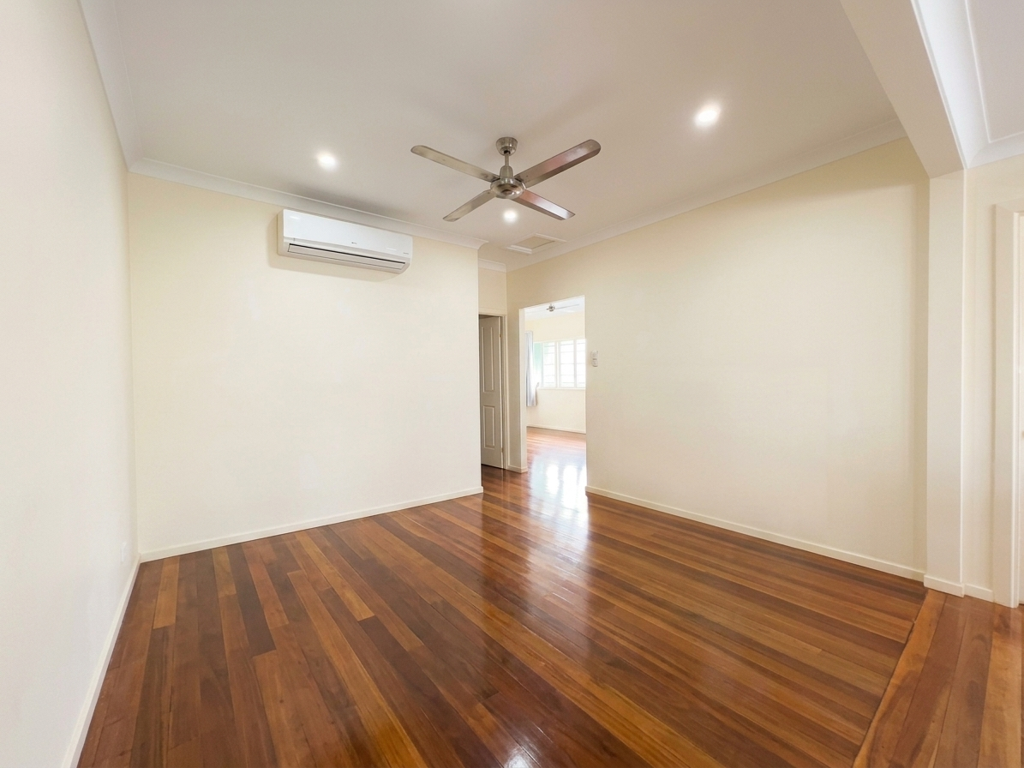 39 Plimsoll Street, Greenslopes QLD photograph