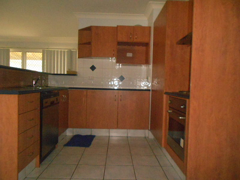 5 Clandon Street, Heritage Park QLD photograph