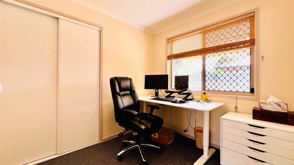 10 Templar Street, Wynnum West QLD photograph