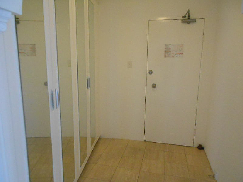 24D/72-80 The Esplanade, Surfers Paradise QLD photograph