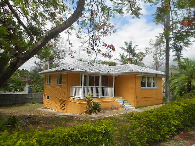 Cnr Cnr Blaxland Street & Lawson Street, Woodridge QLD