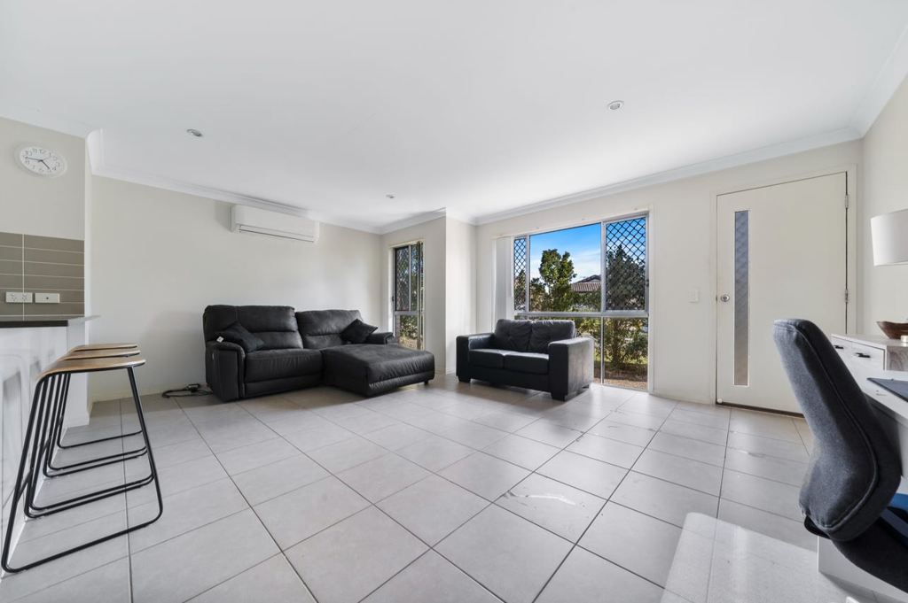 3/1 Conjola Lane, Waterford QLD photograph