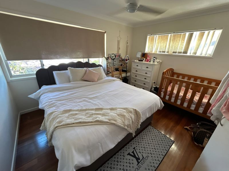 18 Arkindale Street, Nathan QLD photograph