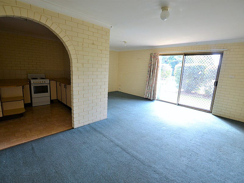 2/335 Kingston Road, Logan Central QLD photograph
