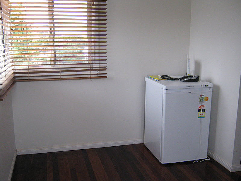 1155 Logan Road, Holland Park QLD photograph