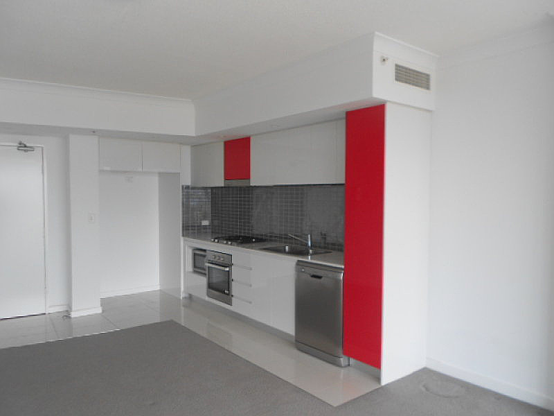 22605/5 Lawson Street, Southport QLD photograph