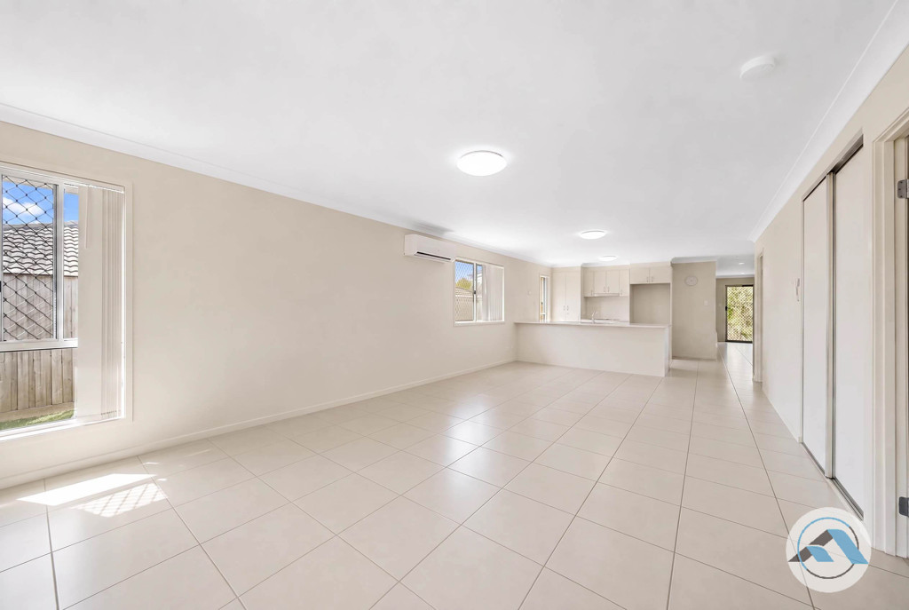 50 Coldstream Way, Holmview QLD photograph