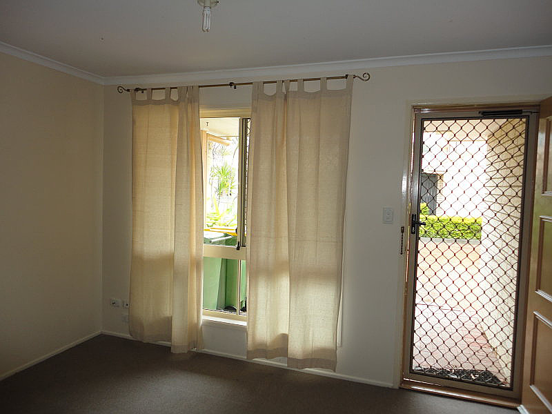 13/9-11 Damalis Street, Woodridge QLD photograph