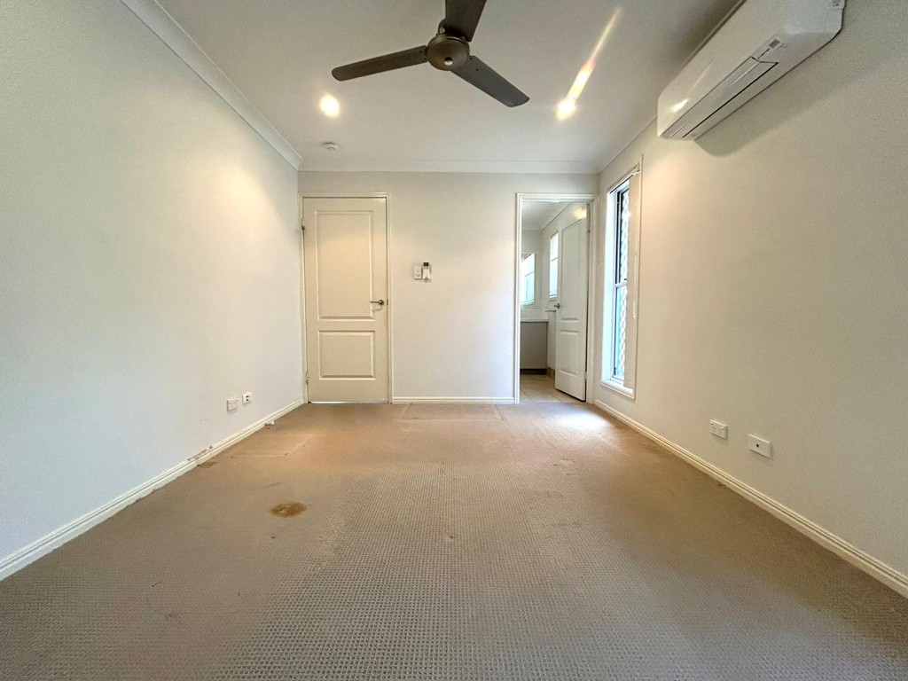 14B Karawatha Street, Springwood QLD photograph