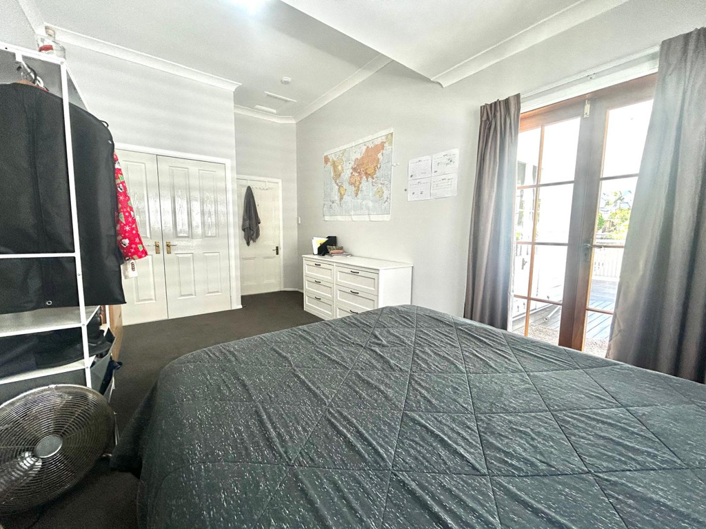 21 Salstone Street, Kangaroo Point QLD photograph