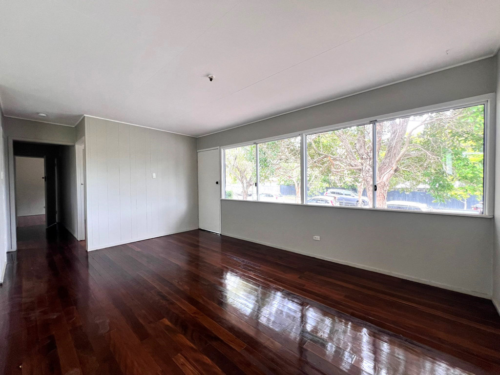 4 Sylvania Street, Logan Central QLD photograph