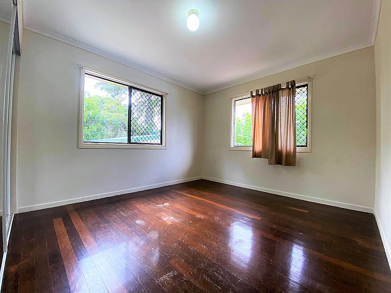 8 Mullen Street, Woodridge QLD photograph