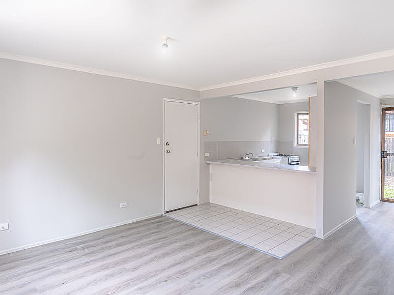 12/111 Kingston Road, Woodridge QLD photograph