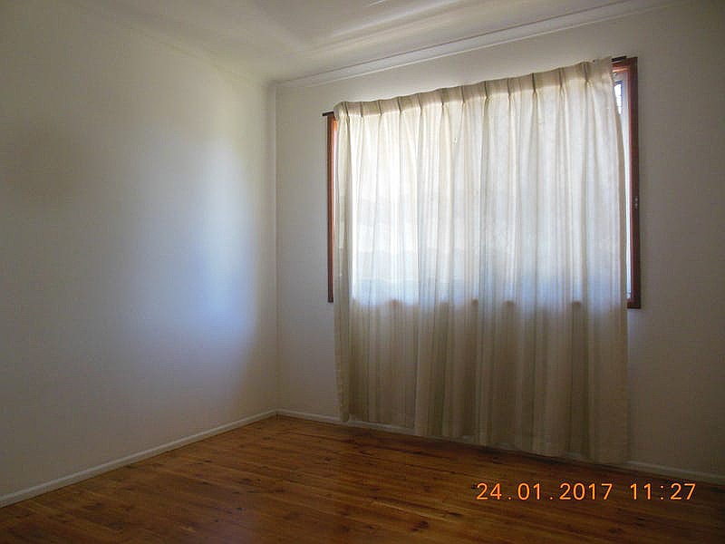 70 First Avenue, Marsden QLD photograph