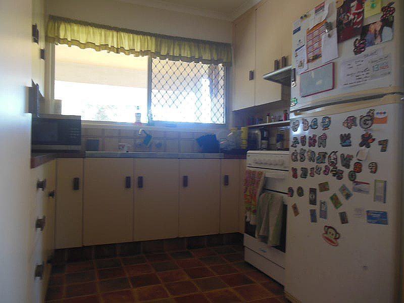 18 Douglas Street, Loganlea QLD photograph
