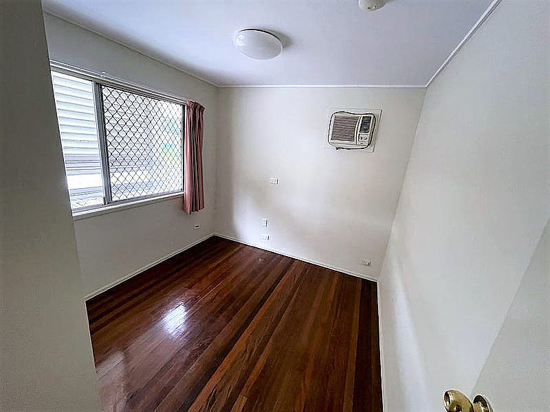 3 Omeo Street, Macgregor QLD photograph