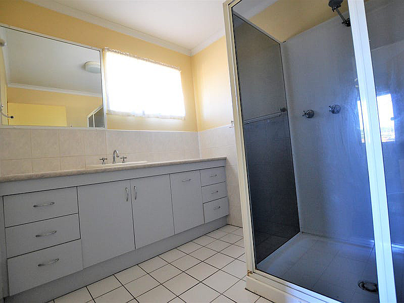 14 Shane Street, Shailer Park QLD photograph