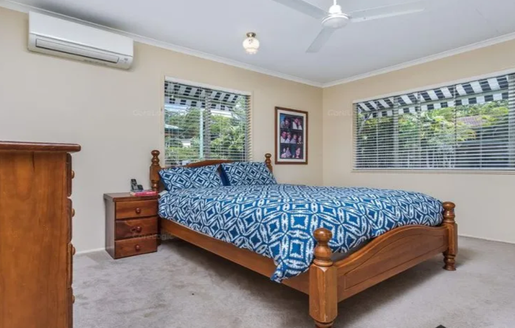 11 Cobbity Crescent, Arana Hills QLD photograph