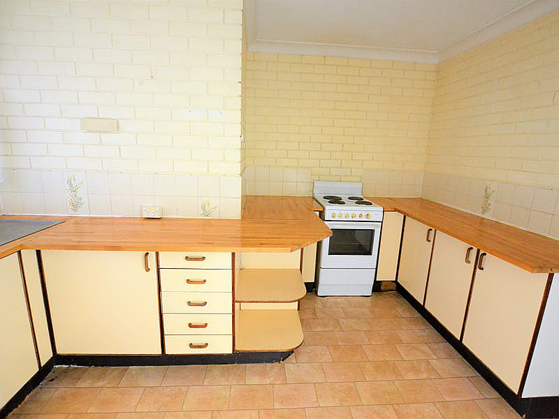2/335 Kingston Road, Logan Central QLD