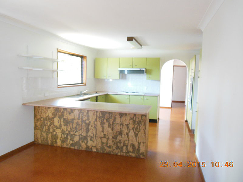 12 Cinderalla Drive, Springwood QLD photograph