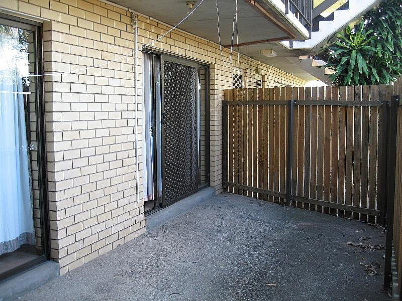 1/8 Prince Street, Woodridge QLD photograph