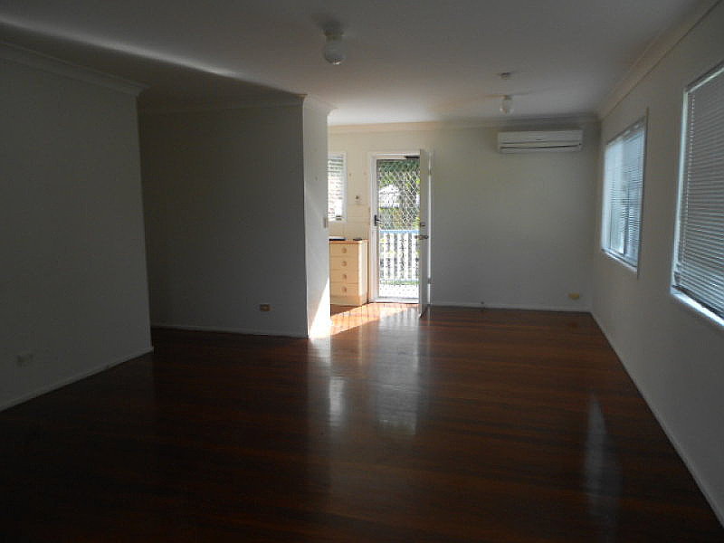 14 Marday Street, Slacks Creek QLD photograph
