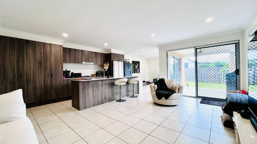 1/73 Burnett Drive, Holmview QLD photograph