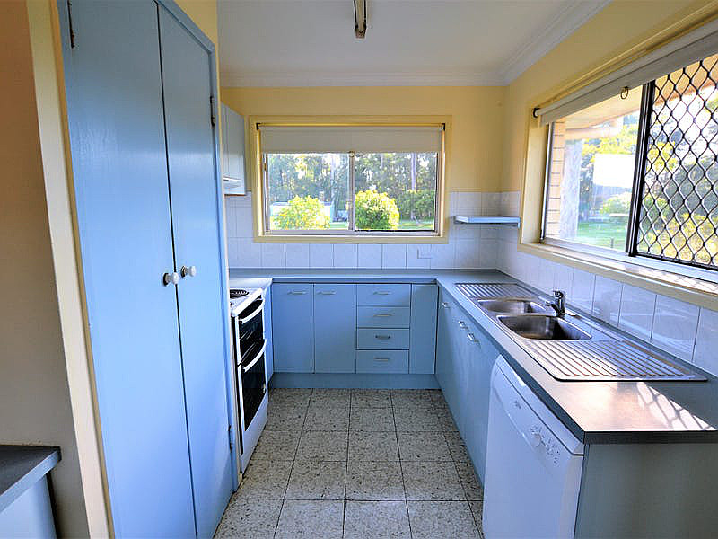 14 Shane Street, Shailer Park QLD photograph