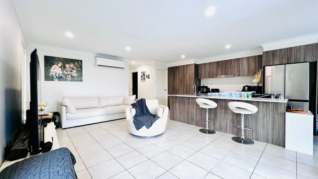 1/73 Burnett Drive, Holmview QLD photograph