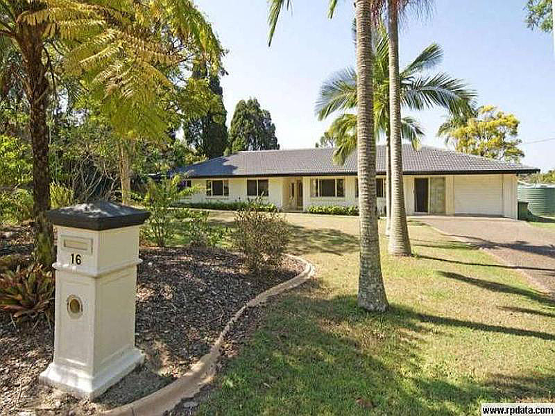 16 Sunningdale Avenue, Rochedale South QLD