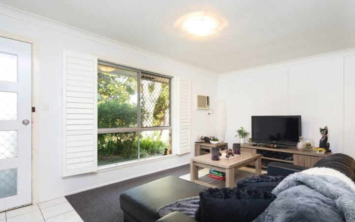 1 Raeburn Street, Manly QLD photograph