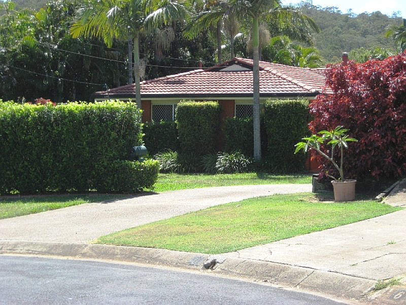 4 Oxley Court, Springwood QLD
