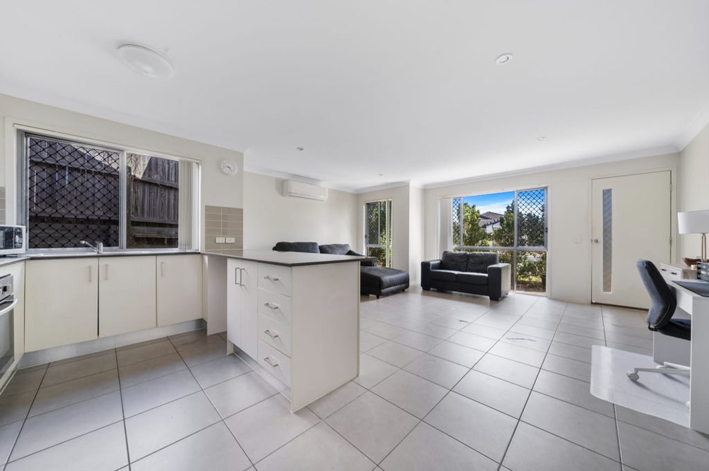 3/1 Conjola Lane, Waterford QLD photograph