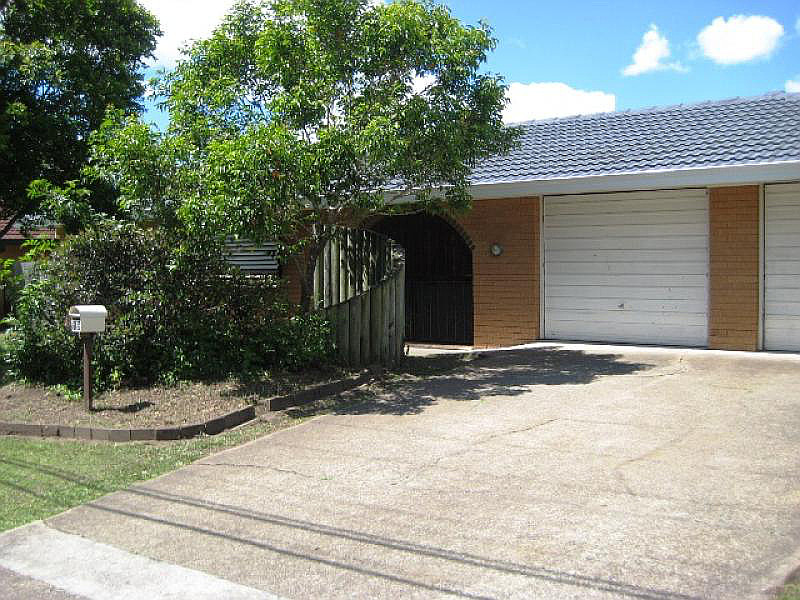 19 Denny Way, Rochedale South QLD