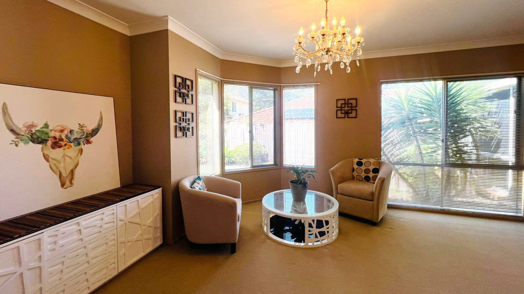 3 Dorval Close, Mansfield QLD photograph