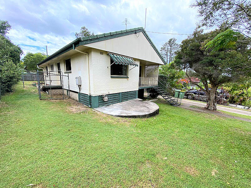 8 Mullen Street, Woodridge QLD photograph
