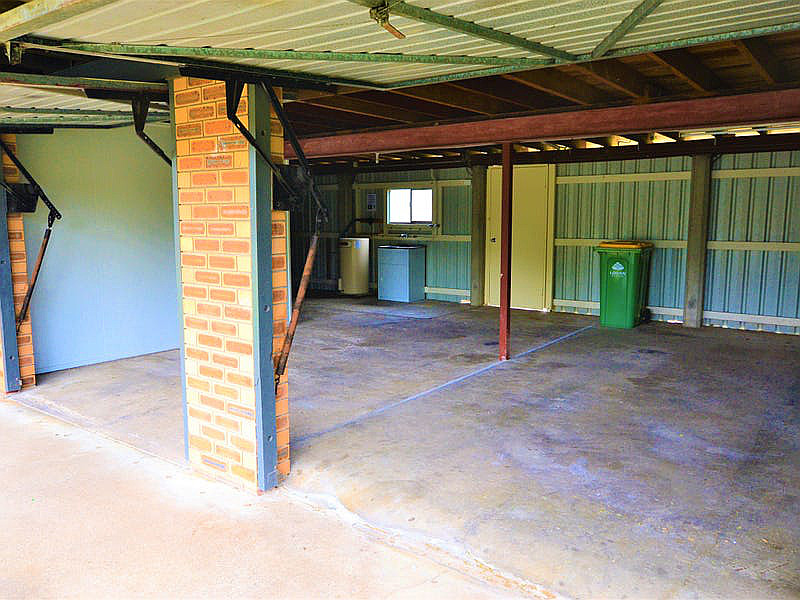 6 Bates Street, Springwood QLD photograph