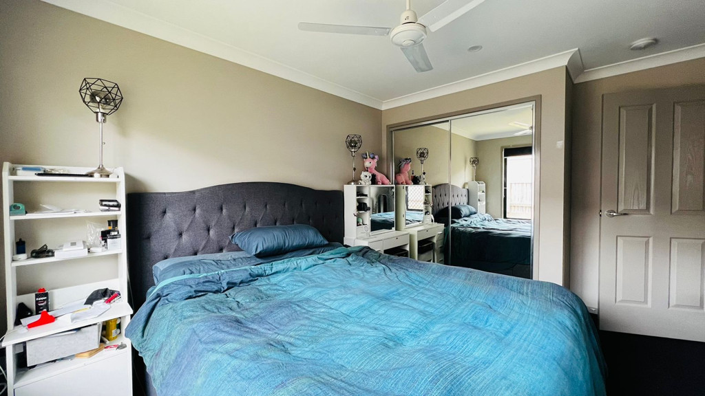 2/71 Atlantic Drive, Loganholme QLD photograph