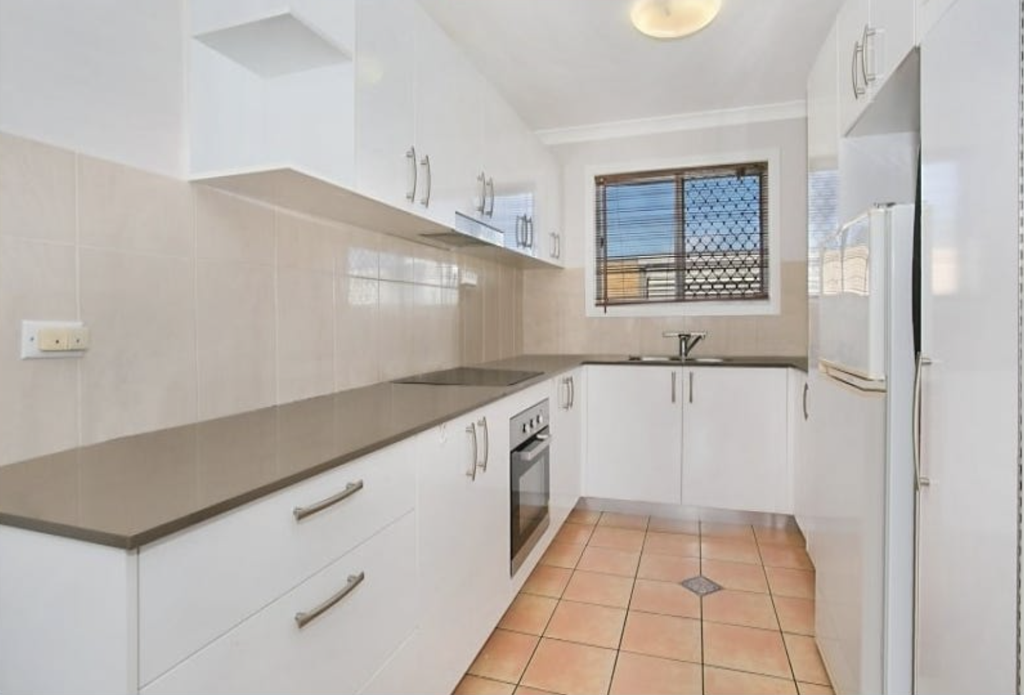 6/10 Railway Street, Southport QLD photograph