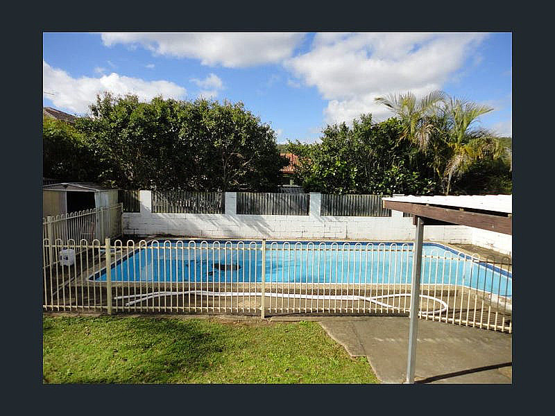 18 Arkindale Street, Nathan QLD photograph