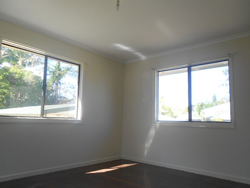 8 Mullen Street, Woodridge QLD photograph