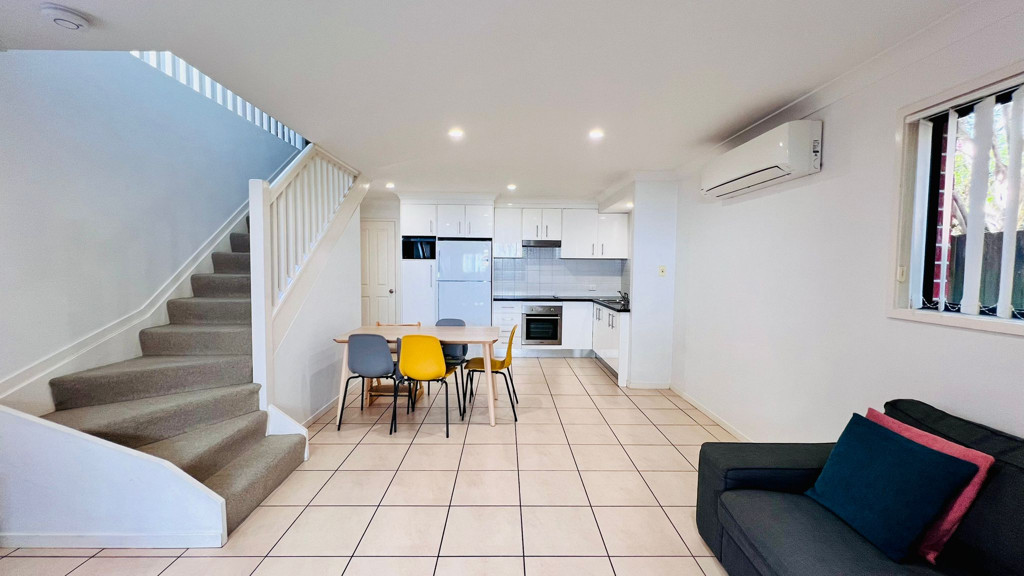 10/74 Creek Road, Mount Gravatt East QLD photograph