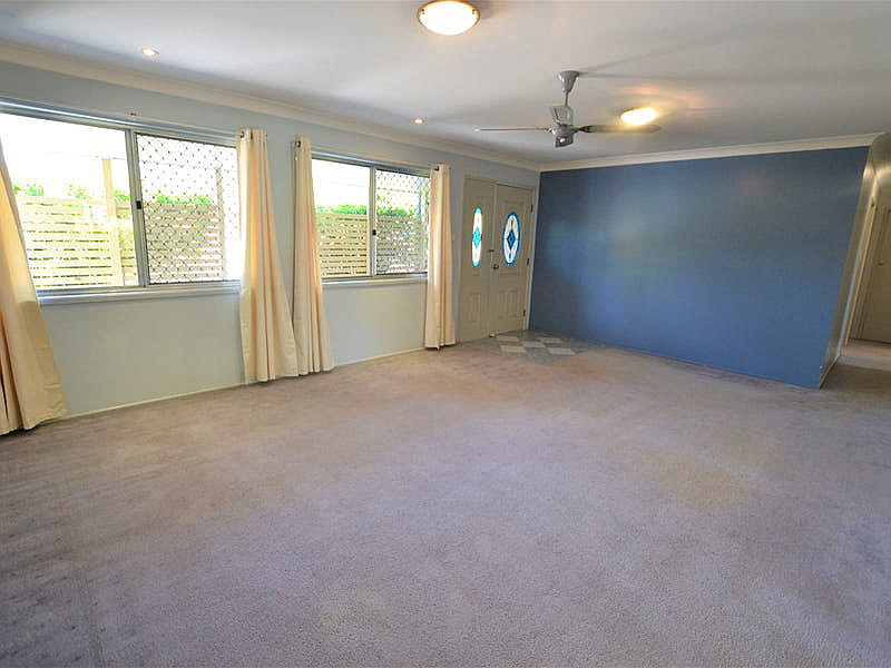 22 Whitfield Avenue, Springwood QLD photograph